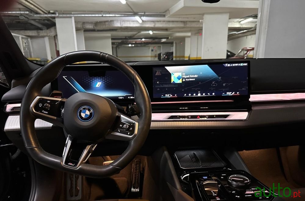 2023' BMW Série I photo #3