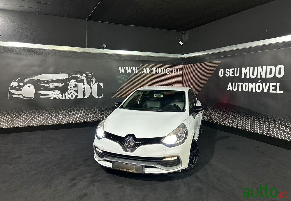 2014' Renault Clio 1.6 T Rs Edc photo #1