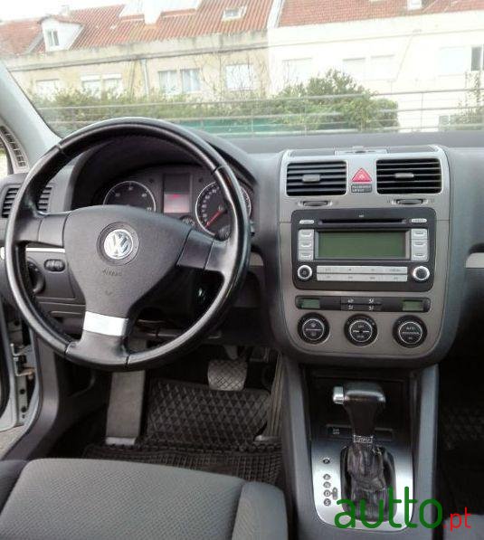 2007' Volkswagen Golf photo #2