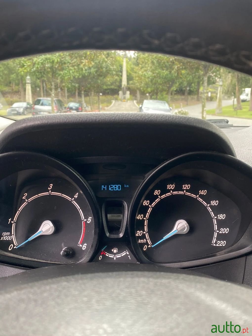 2017' Ford Courier photo #4