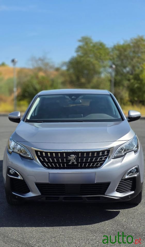 2018' Peugeot 3008 photo #2