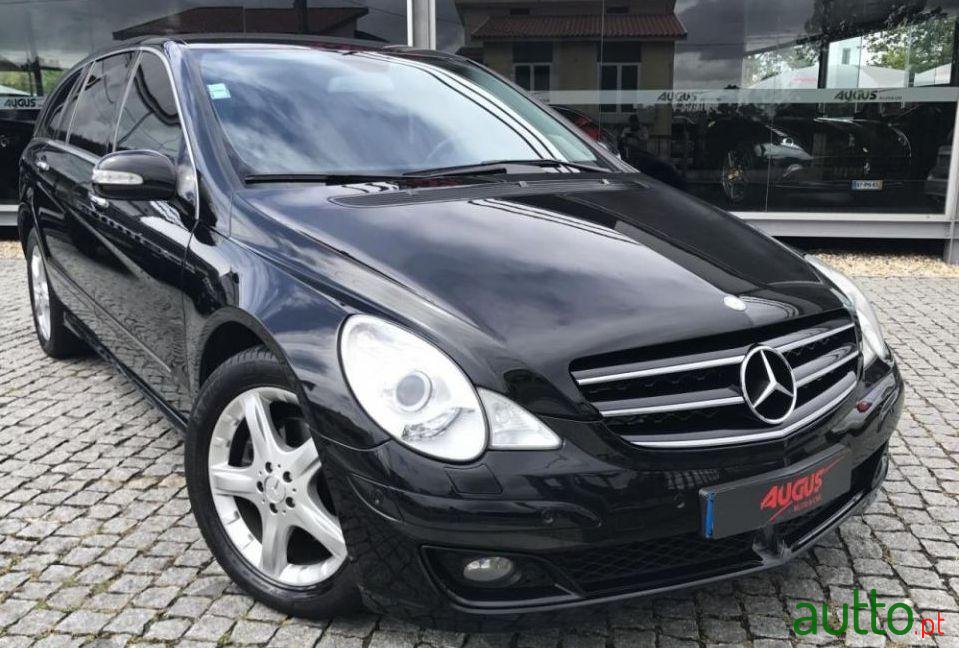 2007' Mercedes-Benz R-320 Cdi 4-Matic photo #2