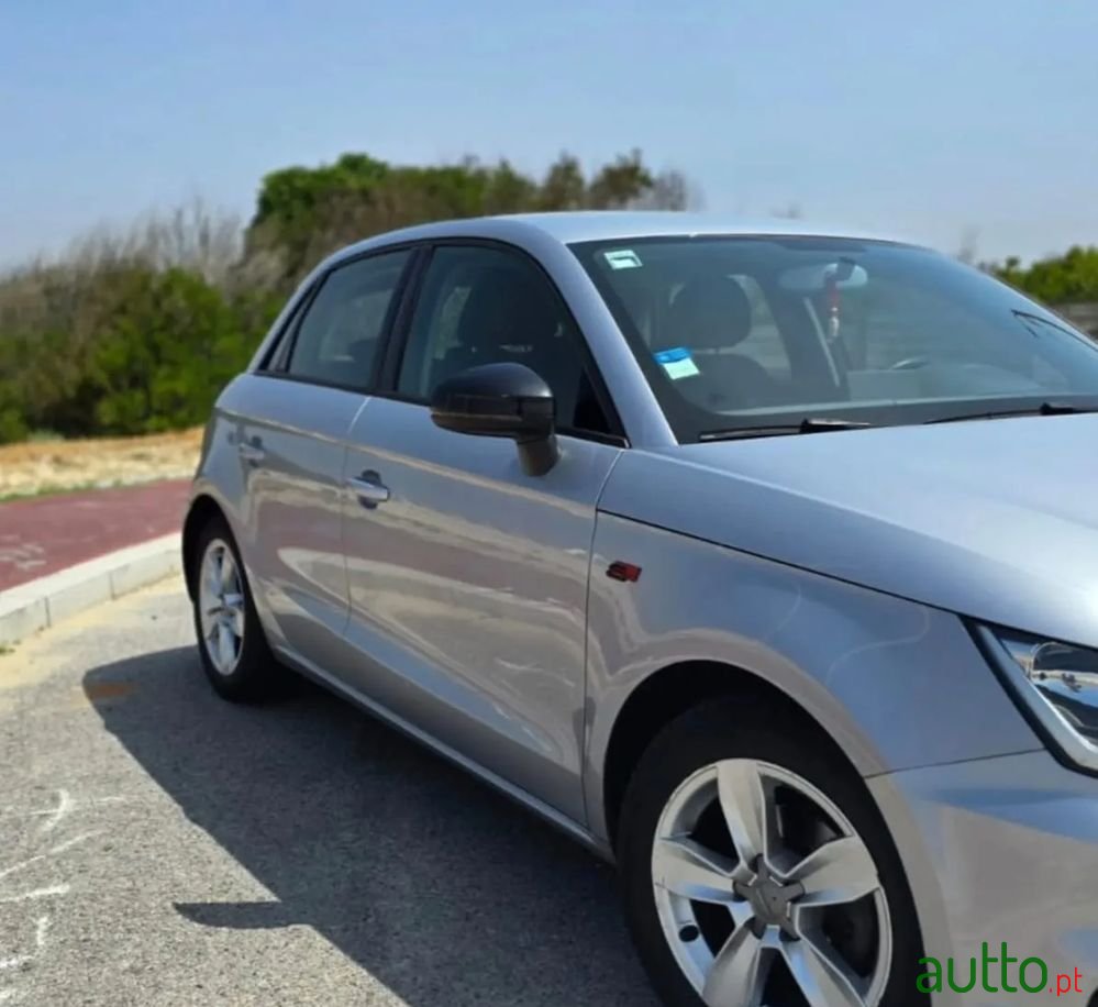 2016' Audi A1 Sportback photo #3