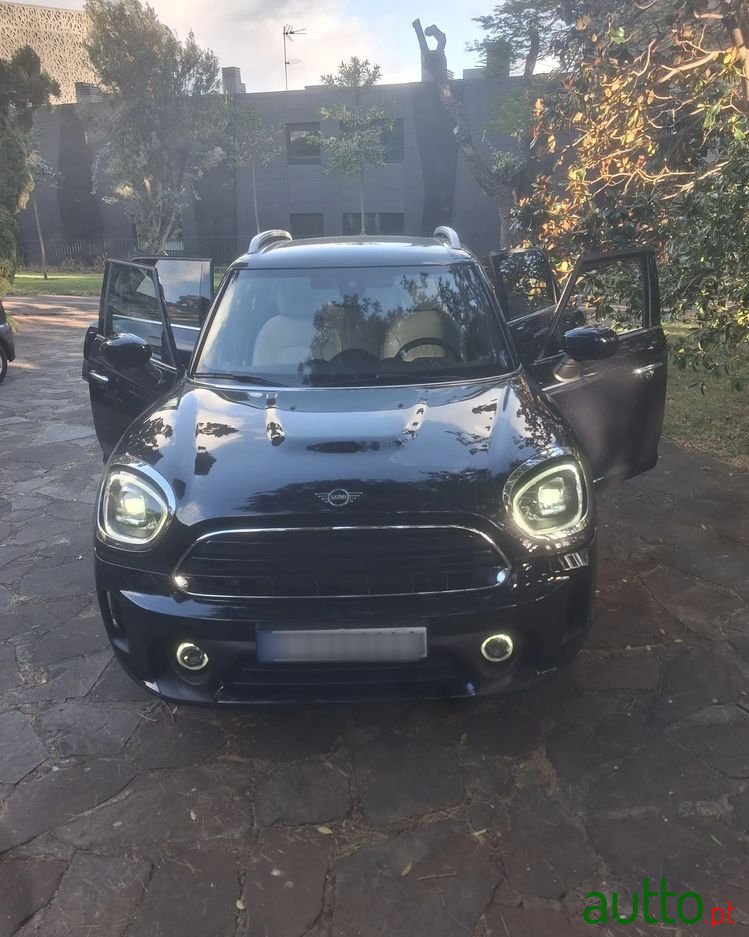 2022' MINI Countryman Cooper Auto photo #1