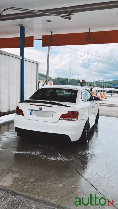 2011' BMW 120 photo #4