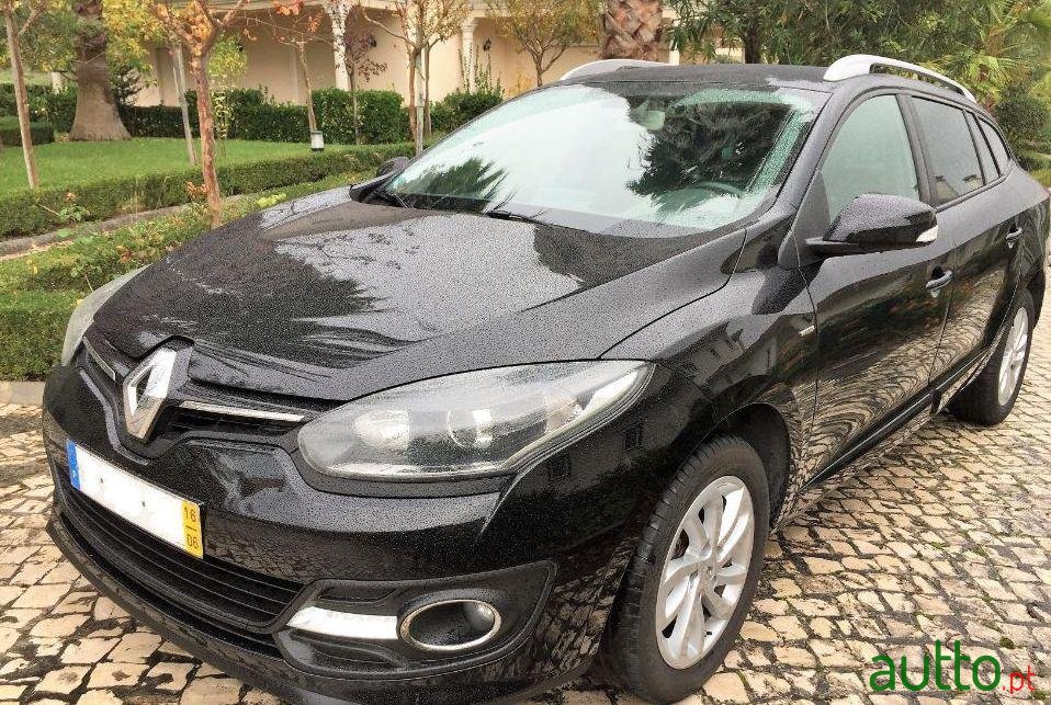 2016' Renault Megane Sport Tourer photo #2