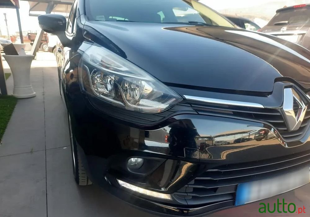 2017' Renault Clio photo #2