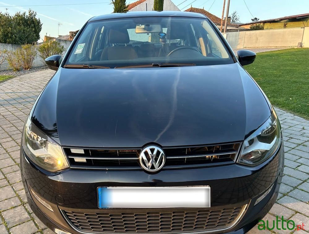 2013' Volkswagen Polo photo #4