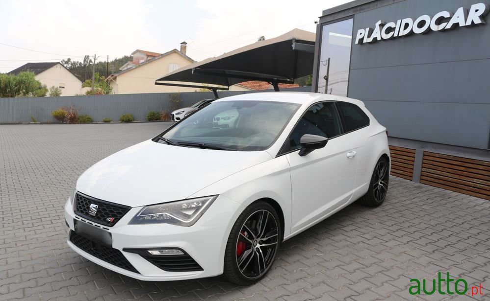 2017' SEAT Leon photo #2