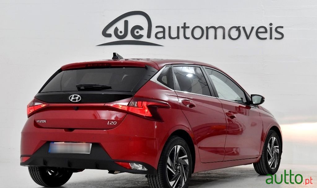 2023' Hyundai i20 photo #2