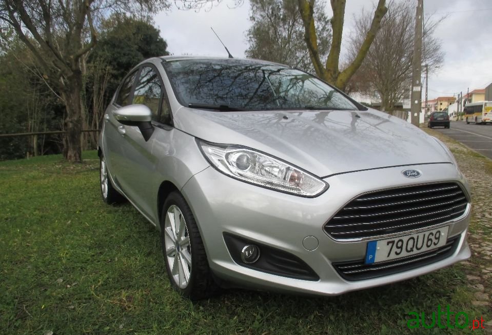 2016' Ford Fiesta photo #2
