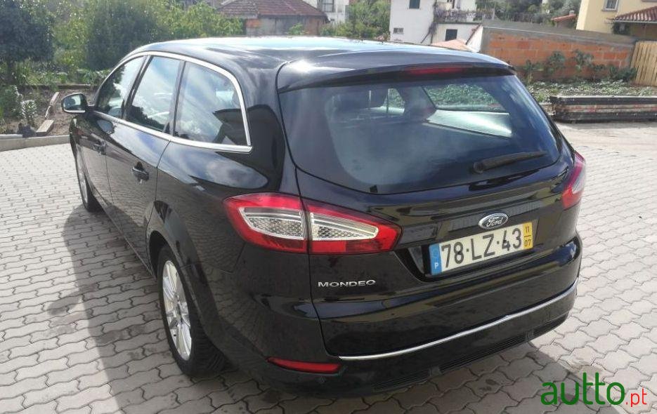 2011' Ford Mondeo Sw Titanium photo #3