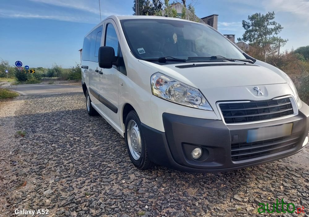 2013' Peugeot Expert 2.0 Hdi L2 Voyage photo #3