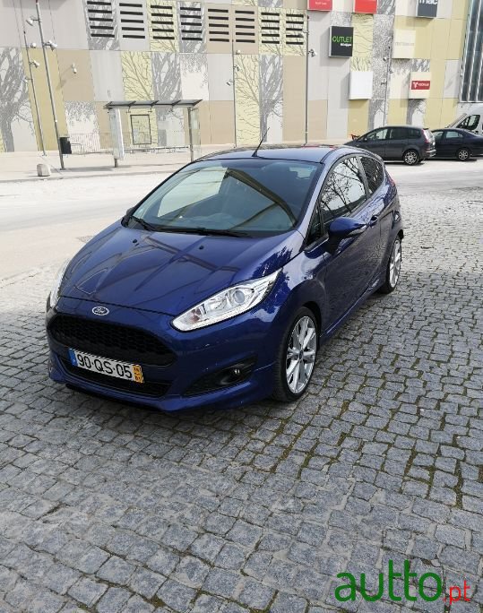 2016' Ford Fiesta Sport photo #1