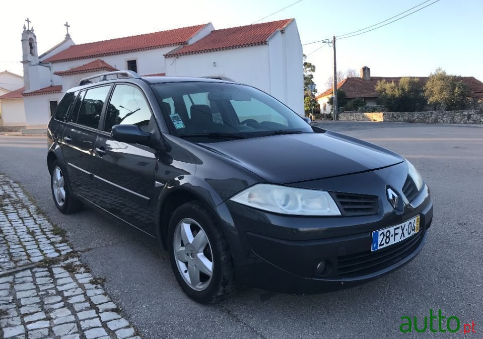 2008' Renault Megane Break photo #3