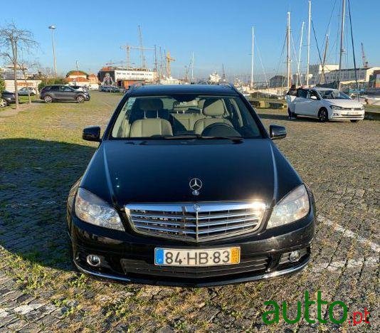 2008' Mercedes-Benz C-320 photo #1