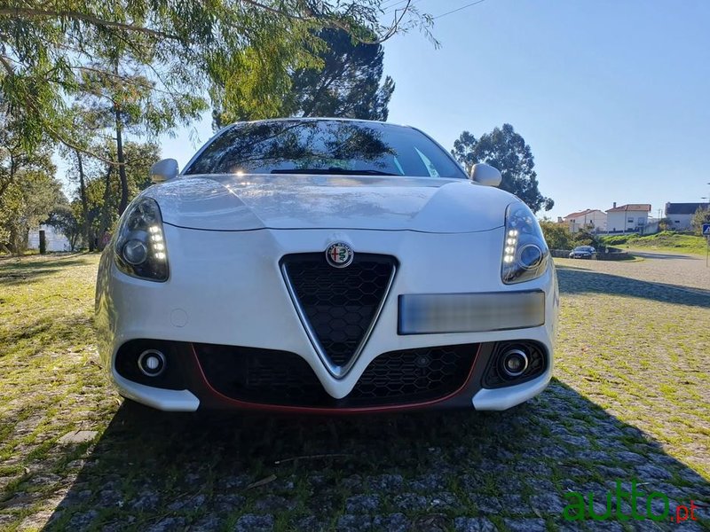 2019' Alfa Romeo Giulietta Sport photo #1
