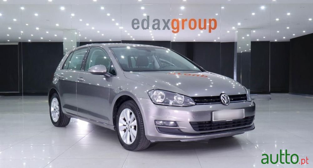 2016' Volkswagen Golf photo #1