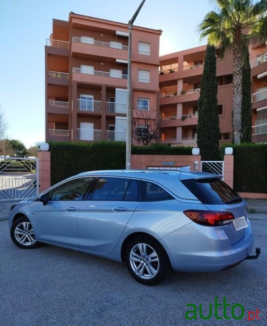 2017' Opel Astra Sports Tourer photo #5