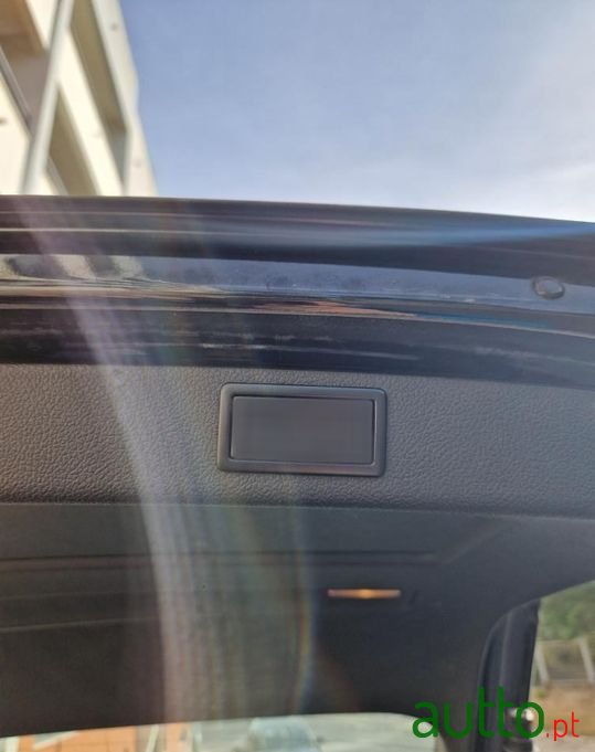 2010' Skoda Superb Break photo #5