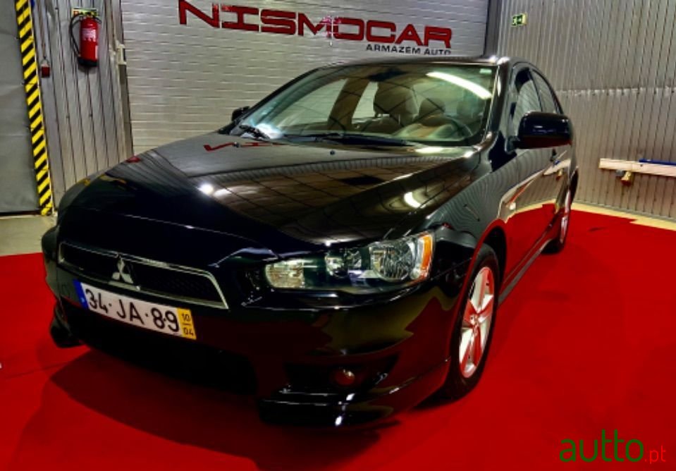 2010' Mitsubishi Lancer photo #1