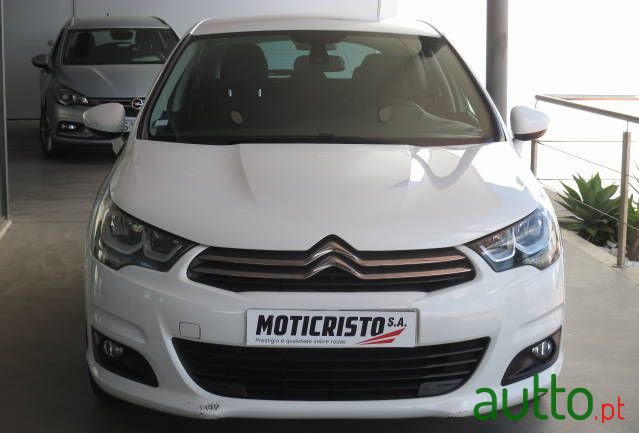 2016' Citroen C4 photo #2