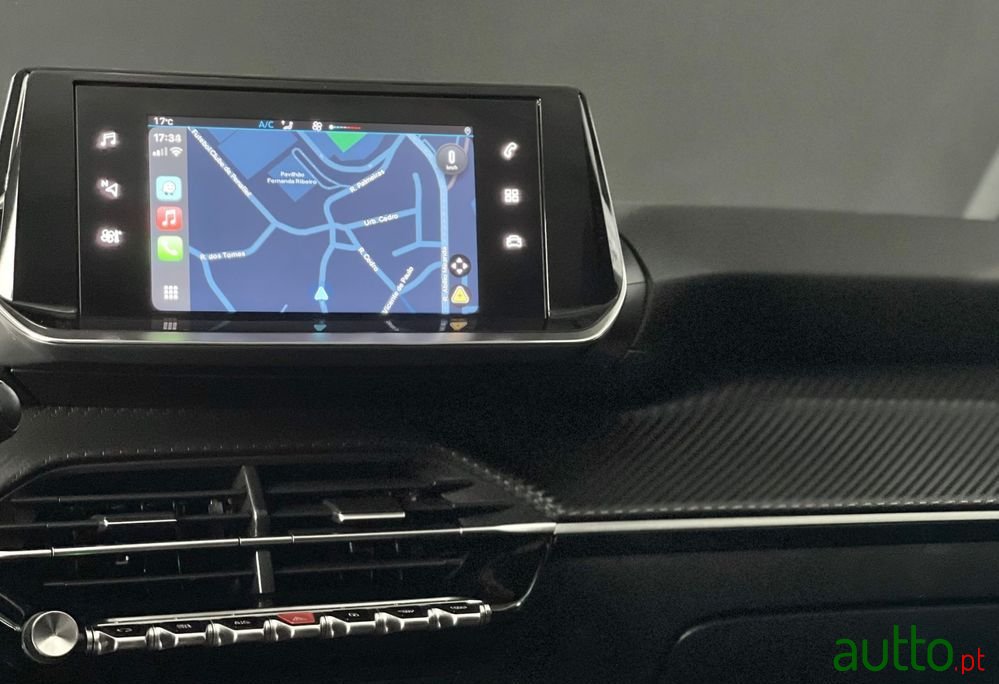 2021' Peugeot 208 photo #6