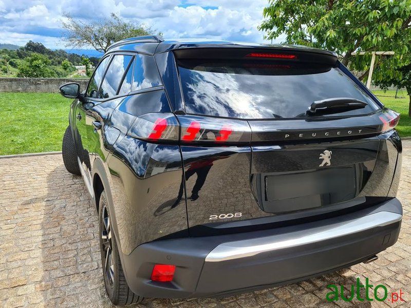 2021' Peugeot 2008 photo #4