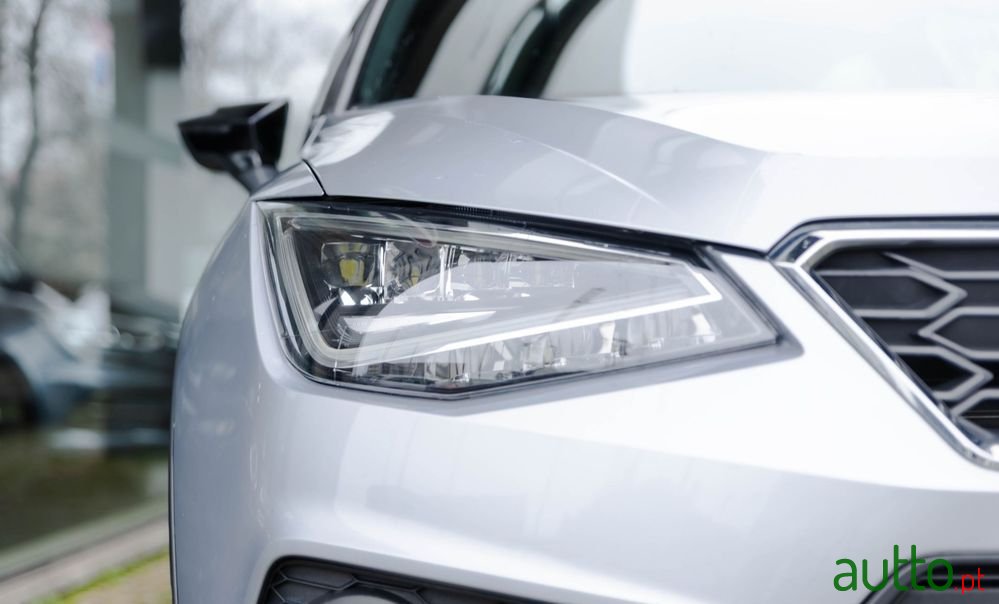 2020' SEAT Arona 1.0 Tsi Fr photo #6