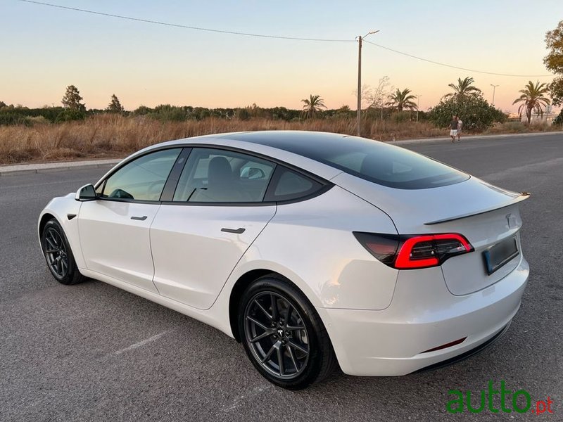 2021' Tesla Model 3 Tração Traseira photo #3