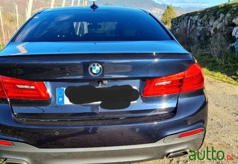 2017' BMW 530 photo #5