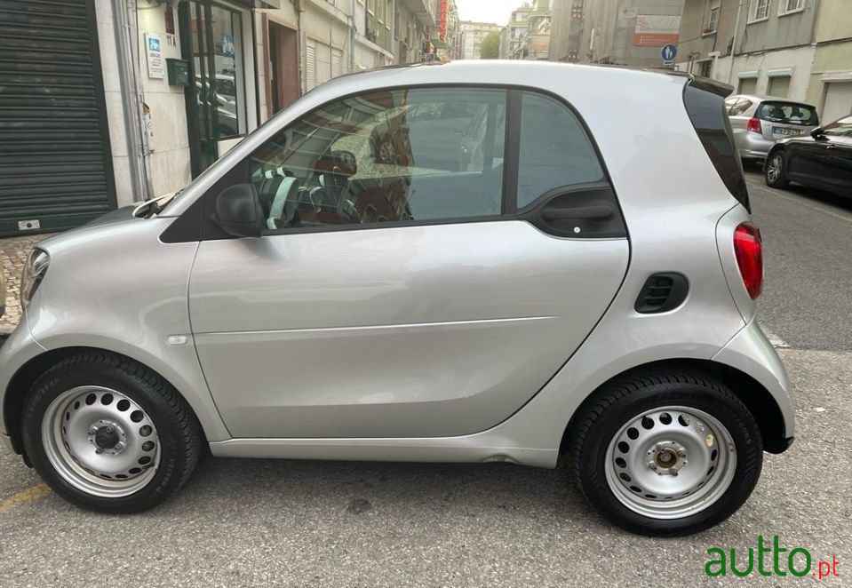 2018' Smart Fortwo photo #4