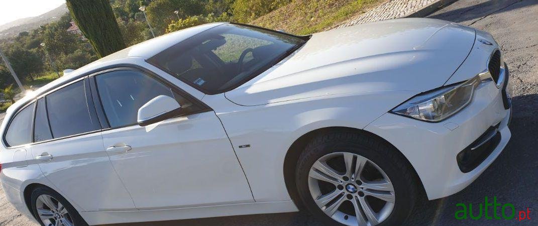 2012' BMW 320 D photo #4