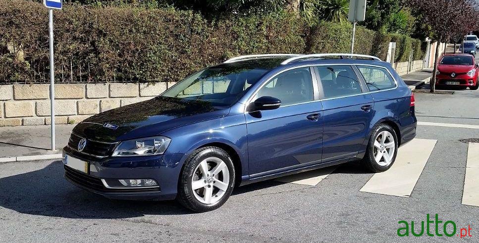 2014' Volkswagen Passat Variant photo #2
