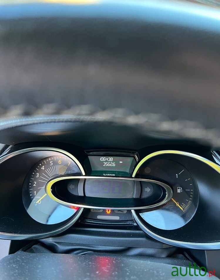 2016' Renault Clio Gt Line photo #5