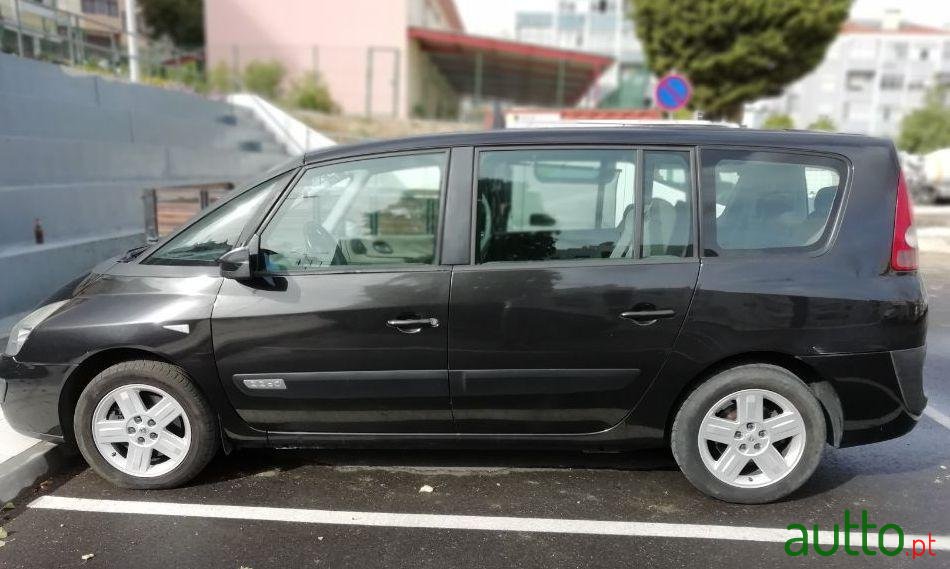 2005' Renault Grand Espace 2.2 Initiale photo #1