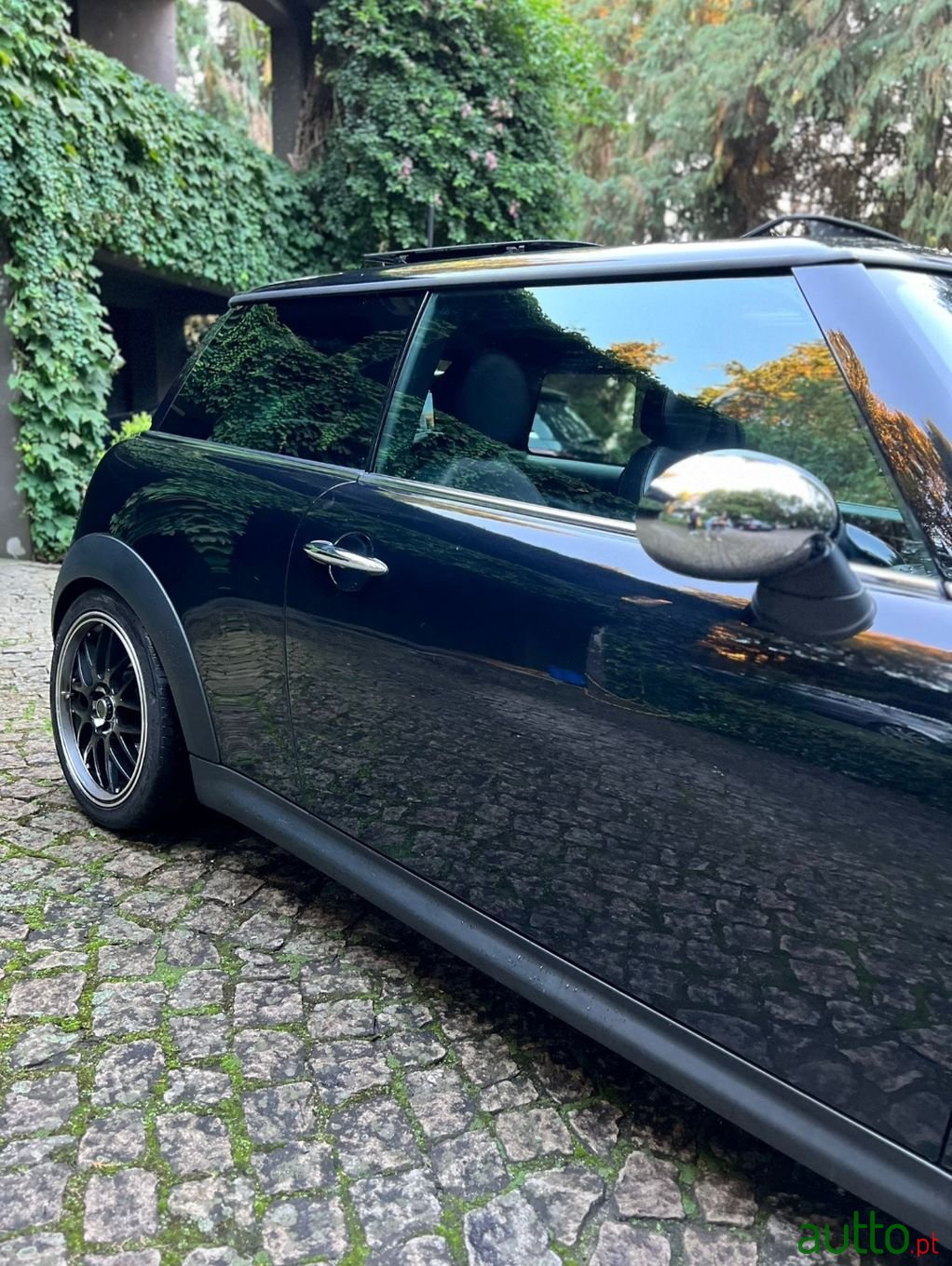 2012' MINI Cooper photo #6