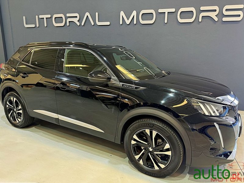 2020' Peugeot 2008 photo #1