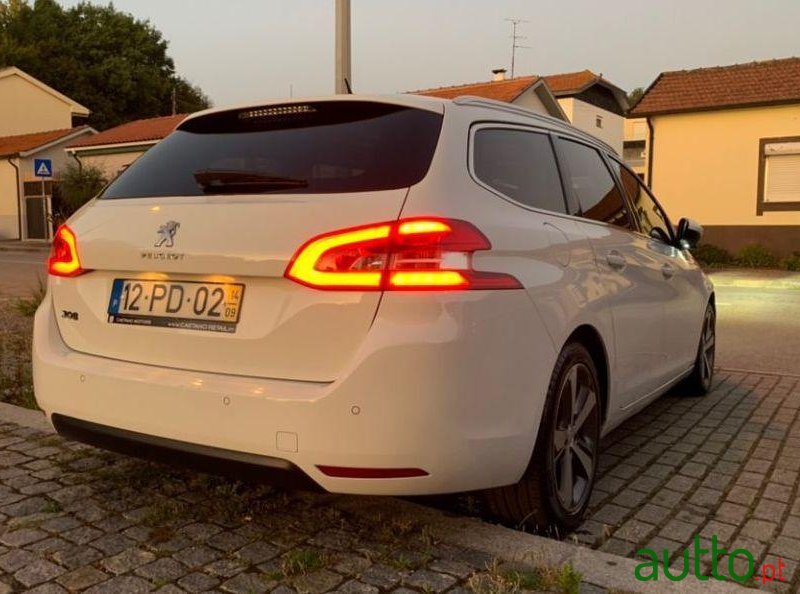 2014' Peugeot 308 Sw photo #3