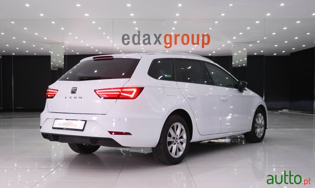 2018' SEAT Leon-St photo #3