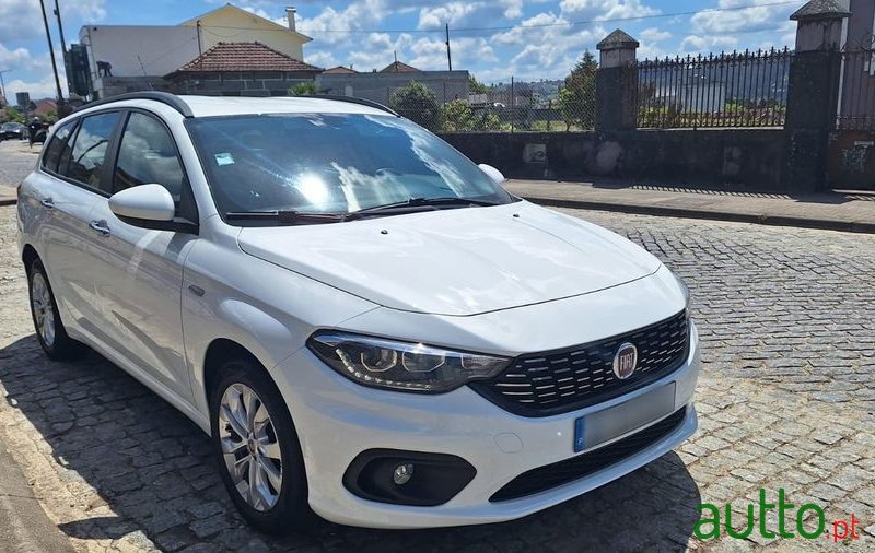 2018' Fiat Tipo Station Wagon photo #5