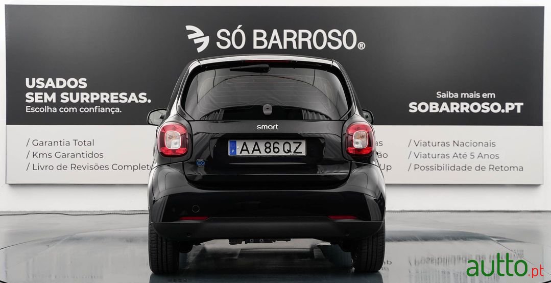 2020' Smart Fortwo photo #4