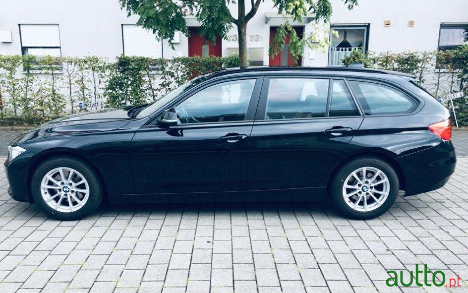 2013' BMW 320 photo #4