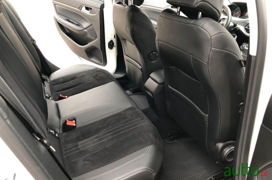 2019' Peugeot 308 photo #4