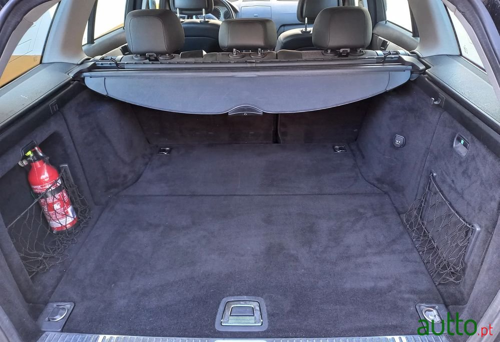 2008' Mercedes-Benz 200 photo #3