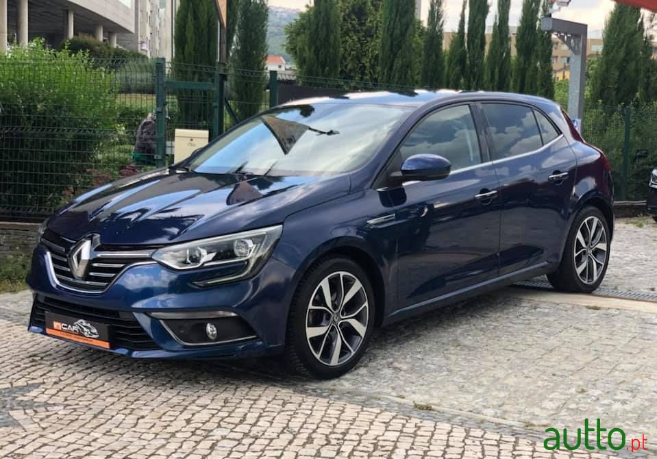 2016' Renault Megane photo #1