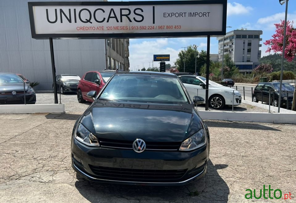 2016' Volkswagen Golf photo #1