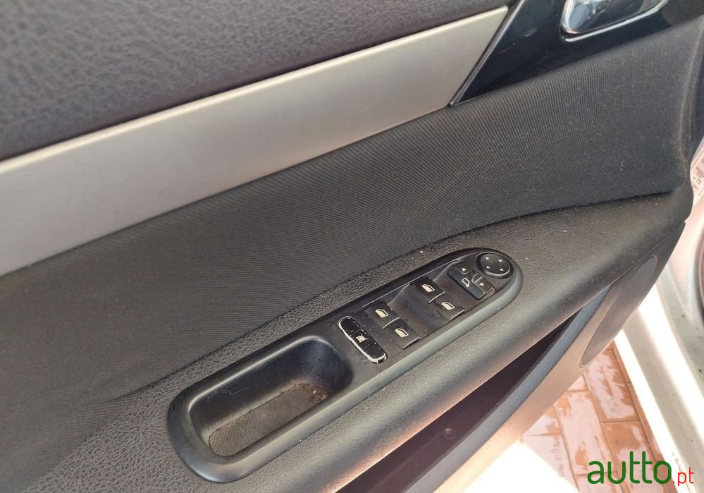 2010' Peugeot 407 Sw photo #3