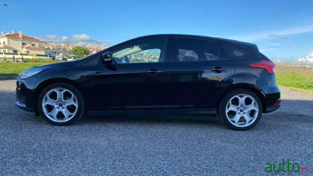 2016' Ford Focus photo #4