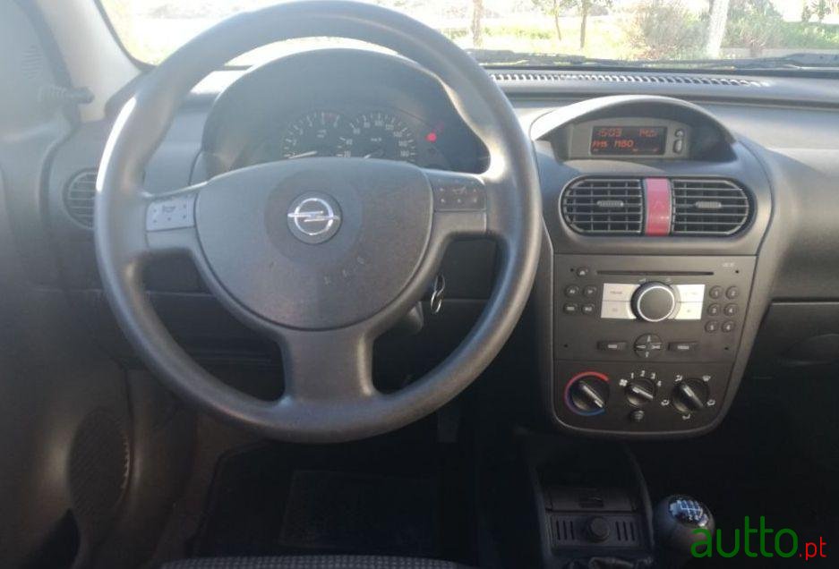 2005' Opel Corsa 1.3 Cdti photo #3